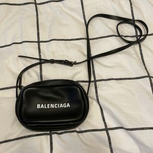 BALENCIAGA XS CAMERA BAG